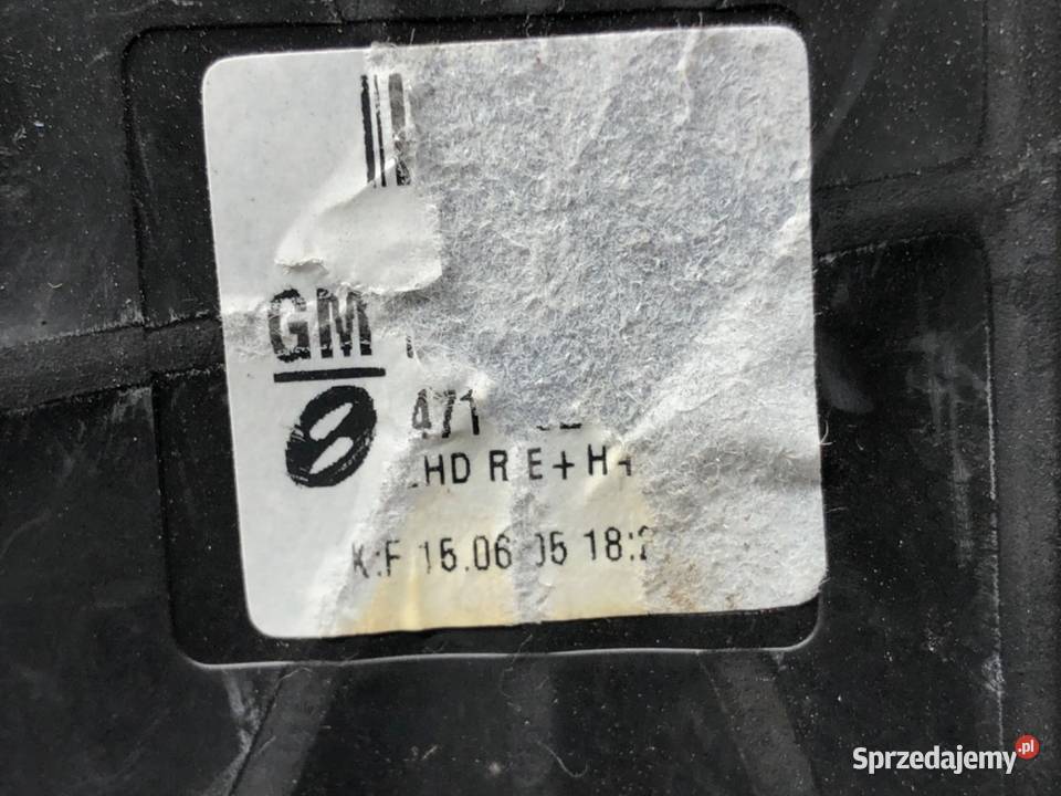 LUSTERKO PRAWY OPEL ZAFIRA B Minivan 0515