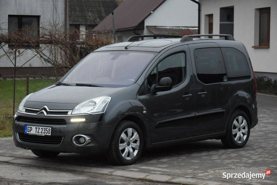 Citroen Berlingo 16HDI Klimatronik Led Panorama szary Motoryzacja Majdan Sieniawski