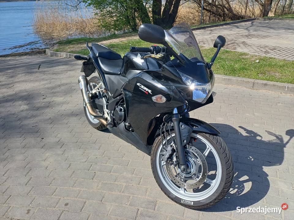 Honda CBR Honda CBR 250R ABS polski salon mały Rok produkcji 2012 Wałcz
