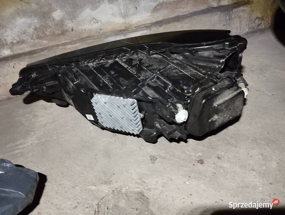 Uszkodzony Reflektor Lampa Prawa Audi Q5 SQ5 80A łódzkie