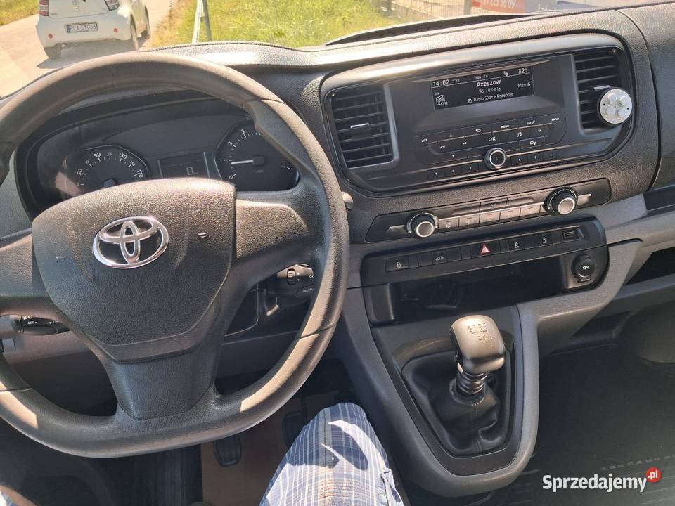 Toyota Proace 2 0TD 6biegów hak centralny zamek ProAce