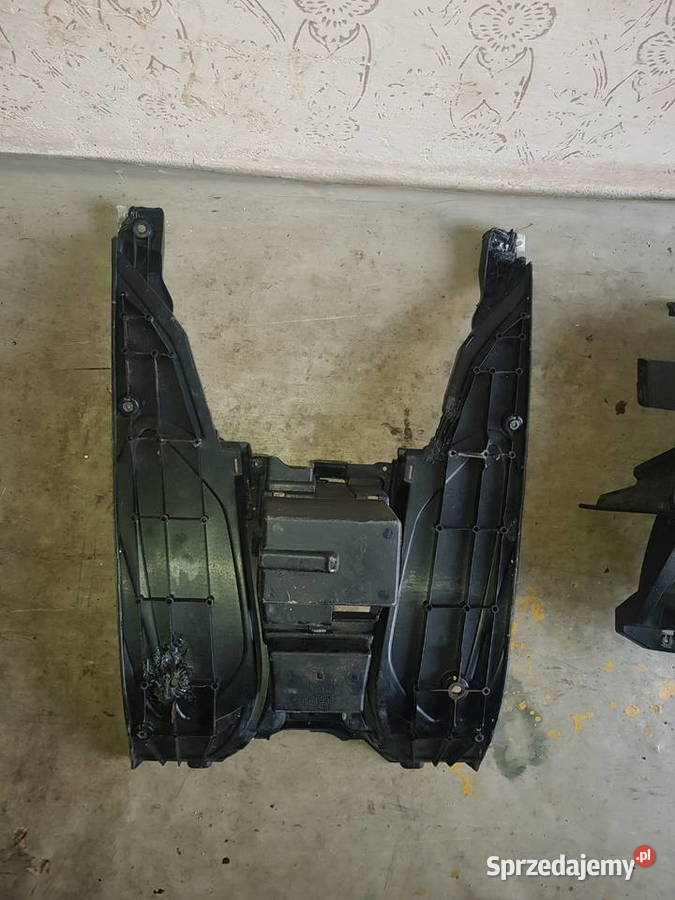 Yamaha Aerox 50 9712 Podloga Podnozek Plastiki Plastiki Radzyń Podlaski