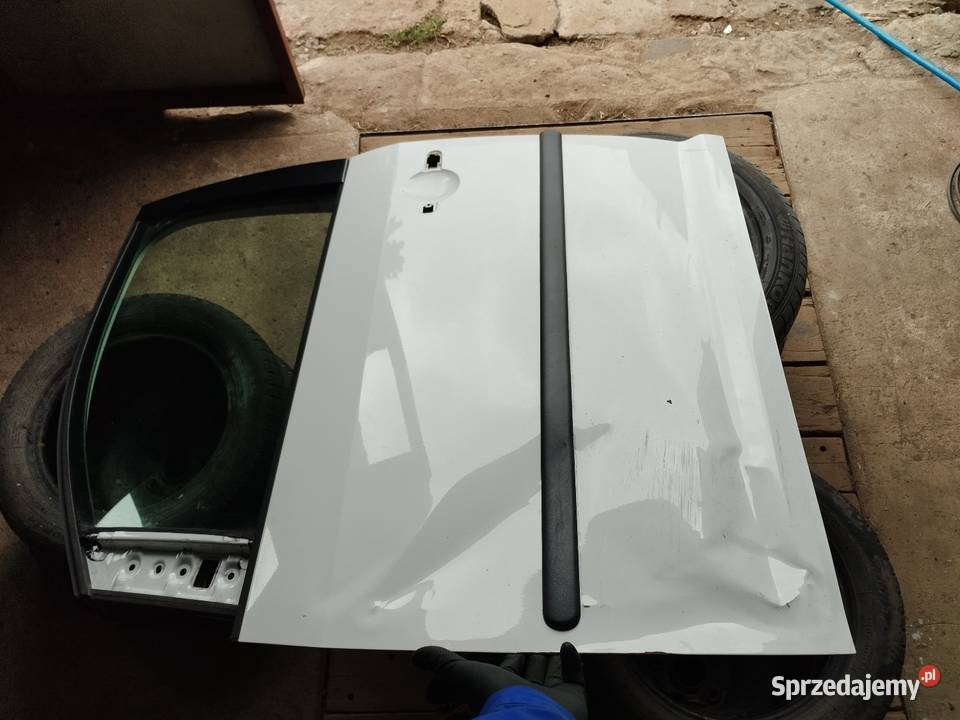 Drzwi szyba boczek Caddy 3 2014 LB9A lewe łódzkie Kamocin