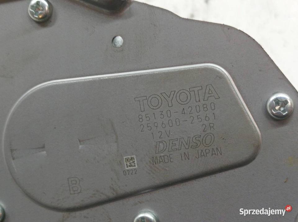 SILNICZEK WYCIERACZKI TYŁ 8513042080 Toyota RAV4 osobowe
