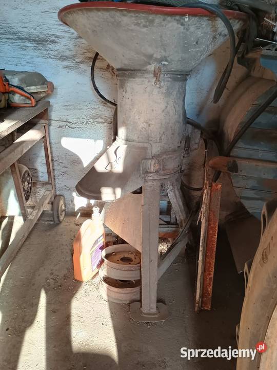 Śrutownik bijakowy BĄK nieuszkodzony warmińsko-mazurskie Kitnowo