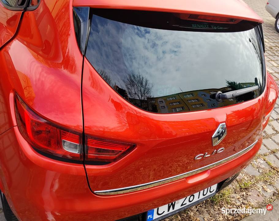 Salonowy Renault Clio IV Włocławek