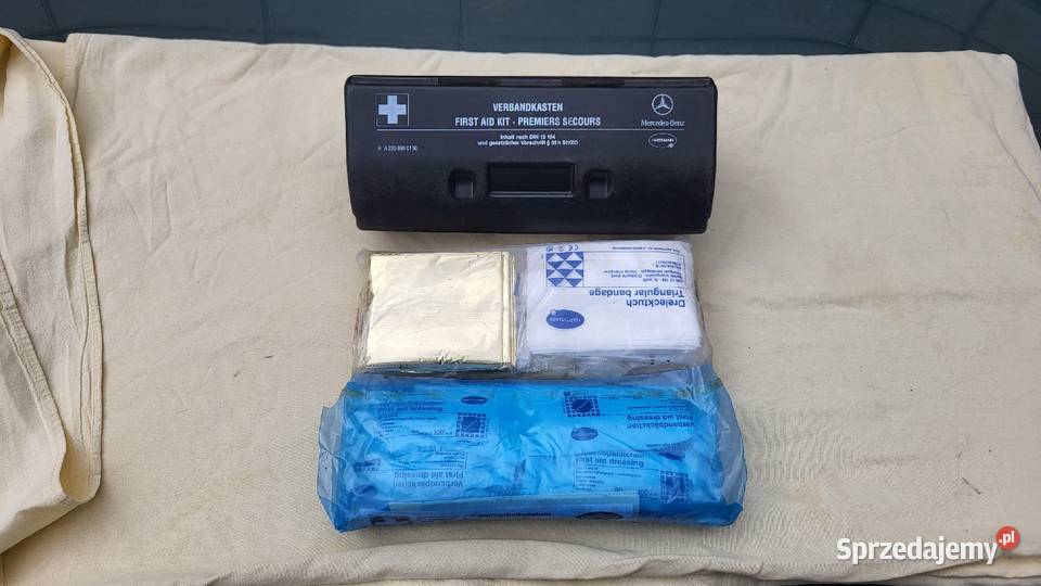 Apteczka samochodowa Mercedes Benz Apteczki, gaśnice, trójkąty