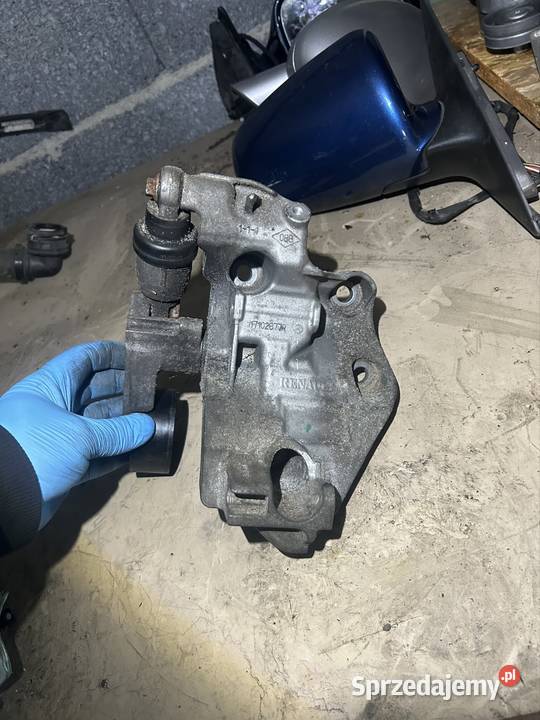 Łapa podstawa alternatora Renault Opel Fiat 20 Kęty