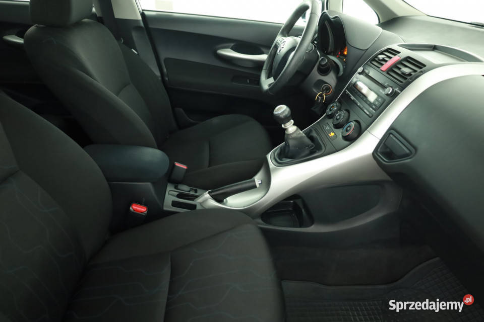 Toyota Auris 16 Valvematic benzyna