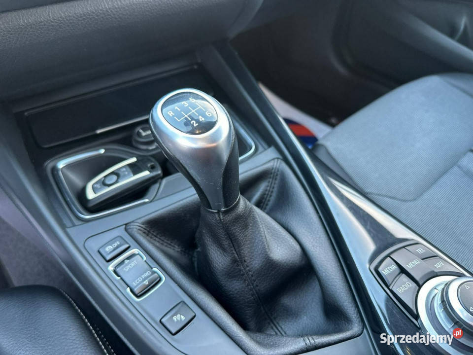 BMW 118 climatronic biała perła bixsenon duza możliwa zamiana