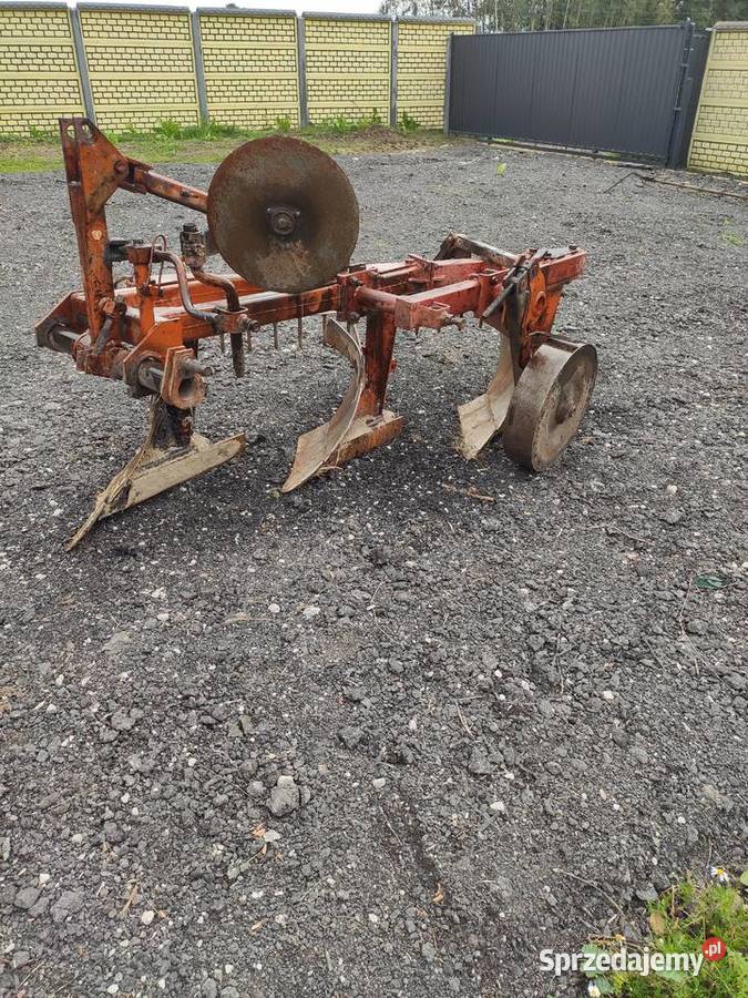 Pług pługi 3 skibowy krój brony kolczatka nieuszkodzony Iłża