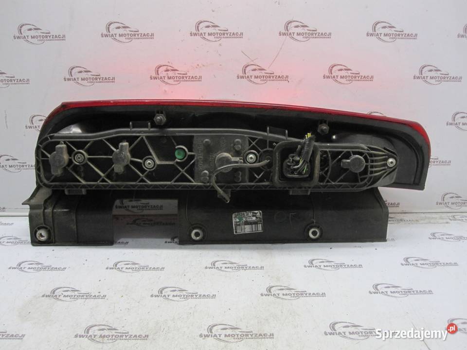 OPEL COMBO D 16r lampa prawy tył 20520748 świętokrzyskie