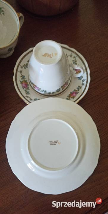 Filiżanka z talerzykiem deserowym
Made in