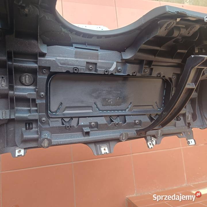 Mercedes w221 s600 s65 AMG dolna część deski z Wałdowo Królewskie