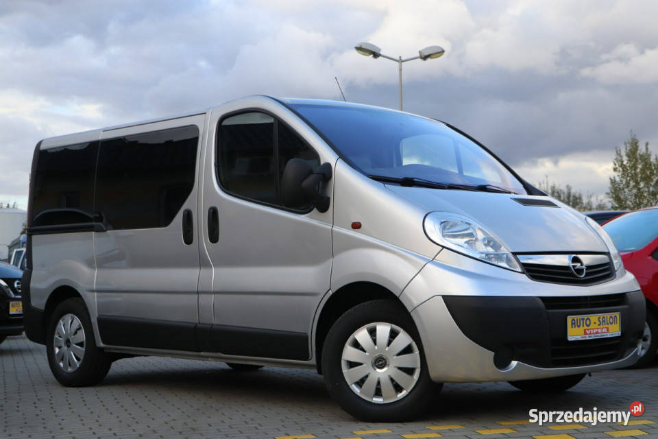 Opel Vivaro 1właścicielserwis wielofunkcyjna kierownica Opole