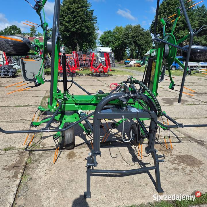 Przetrząsacz pokosów 4 karuzelowy PK530 Opoczno