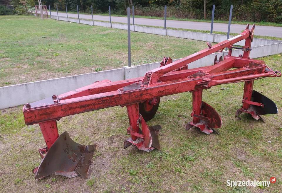 Pług 4skibowy średni na wysokiej słupicy Dąbrowa Tarnowska sprzedam