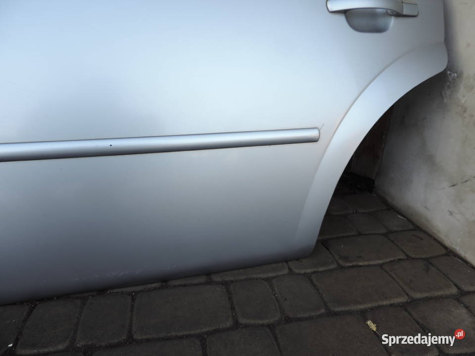 FORD MONDEO MK3 HB DRZWI LEWY TYŁ KOLOR 72 Nowy Sącz
