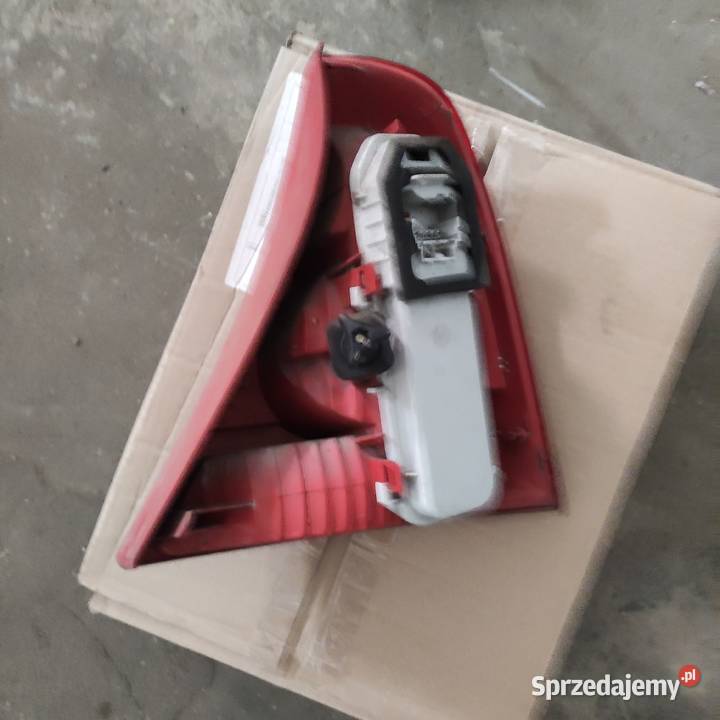 Lampy tylne Renault Clio II komplet demontaż śląskie Racibórz