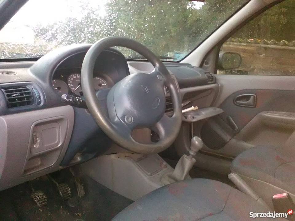 Renualt Clio 2 12 Słonino