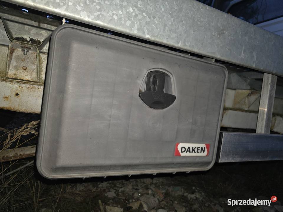 Najazd z autolawety stan b wciągarka Karnin sprzedam