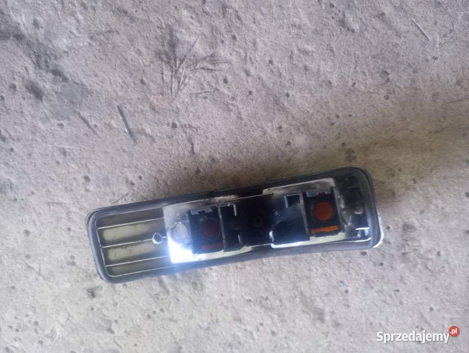 lampa tyl fiat 125 osobowe