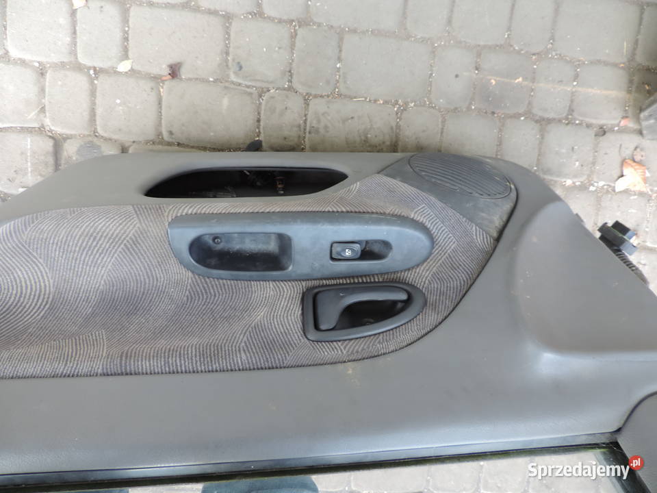 RENAULT CLIO 2 5D DRZWI PRAWY PRZÓD MV632 małopolskie