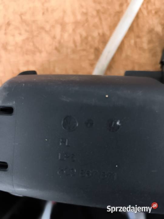 Roleta bagażnika VW oryginał czarna stan osobowe sprzedam