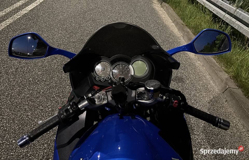 Triumph Sprint ST1050 czterosuwowy Łódź
