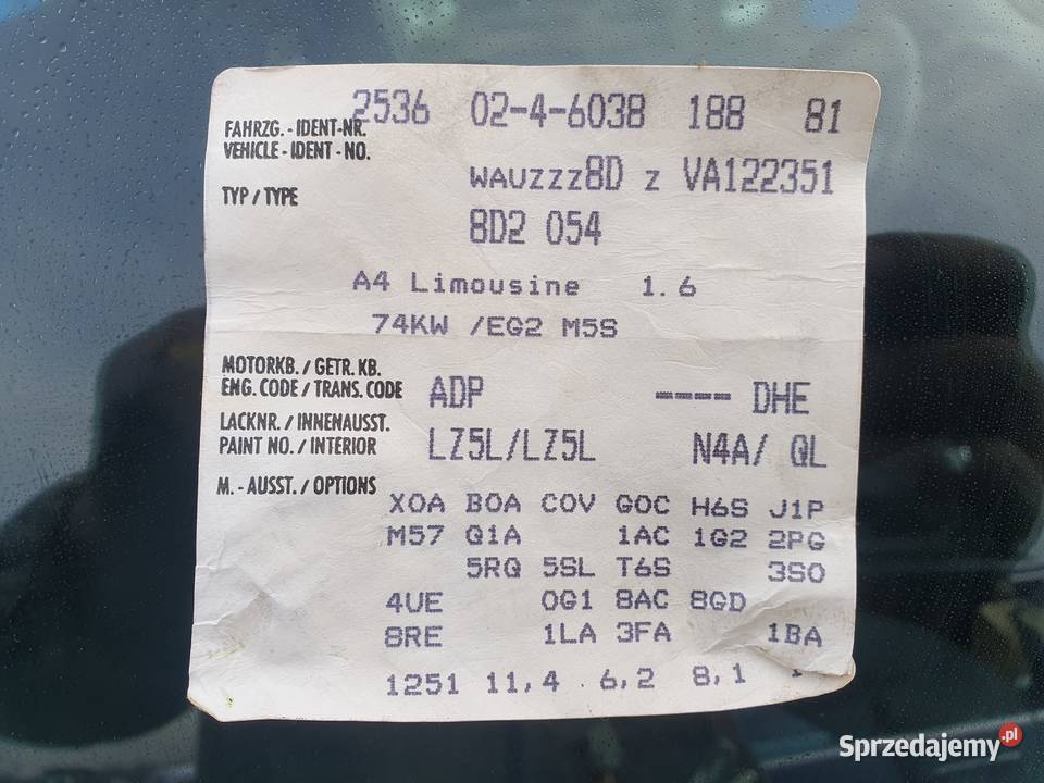 AUDI A4 B5 LISTWA POD LAMPE LEWY TYŁ 8D0945101 Radom sprzedam