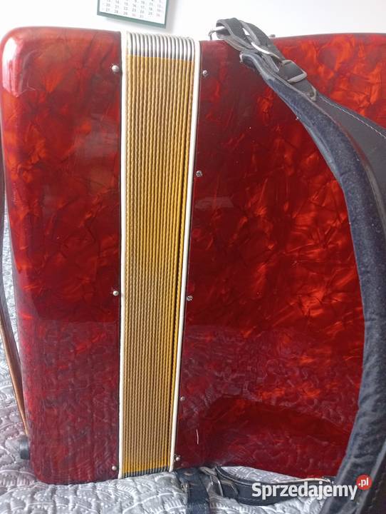 Sprzedam akordeon Sartigiana 120 bas Janów Lubelski