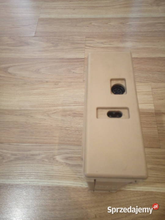 Magnetofon MK 232 P z czasów PRL jasna obudowa Dobieszowice sprzedam