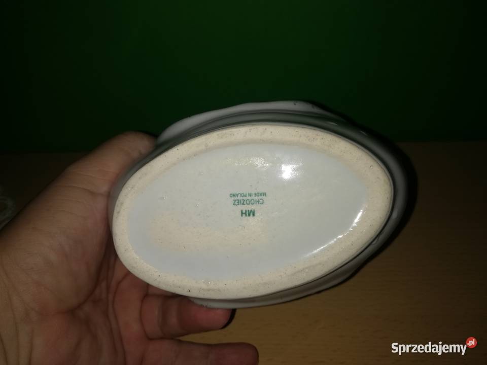 Porcelana z lat PRL łabądź Warszawa