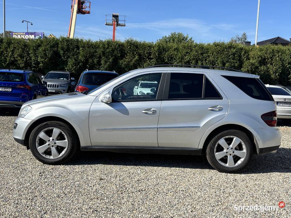 MercedesBenz ML 4MATIC skórzana tapicerka