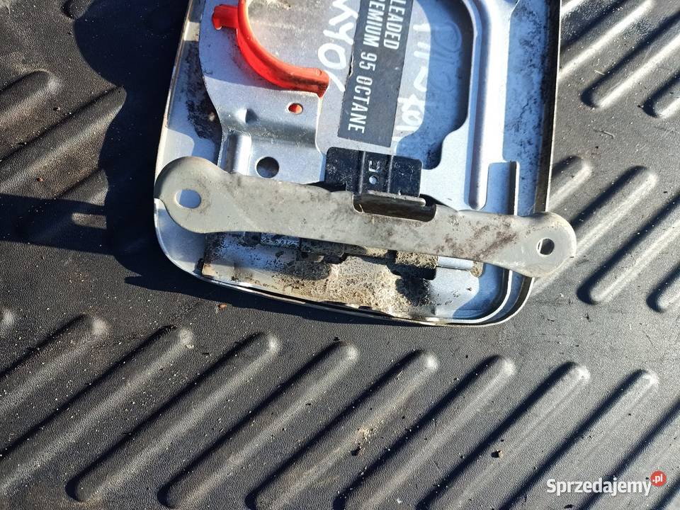 Klapka wlewu paliwa nissan primera P12 kombi osobowe Szczecin