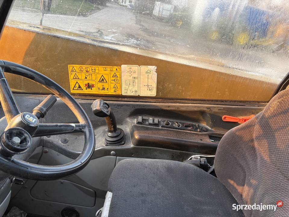 Ładowarka teleskopowa caterpillar Pozostałe Morawsko