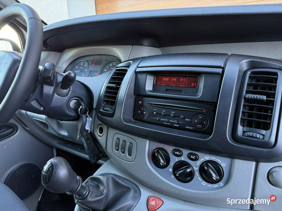 Renault Trafic 20 115 6 biegów klima blaszak z Rok produkcji 2009 śląskie Konradów