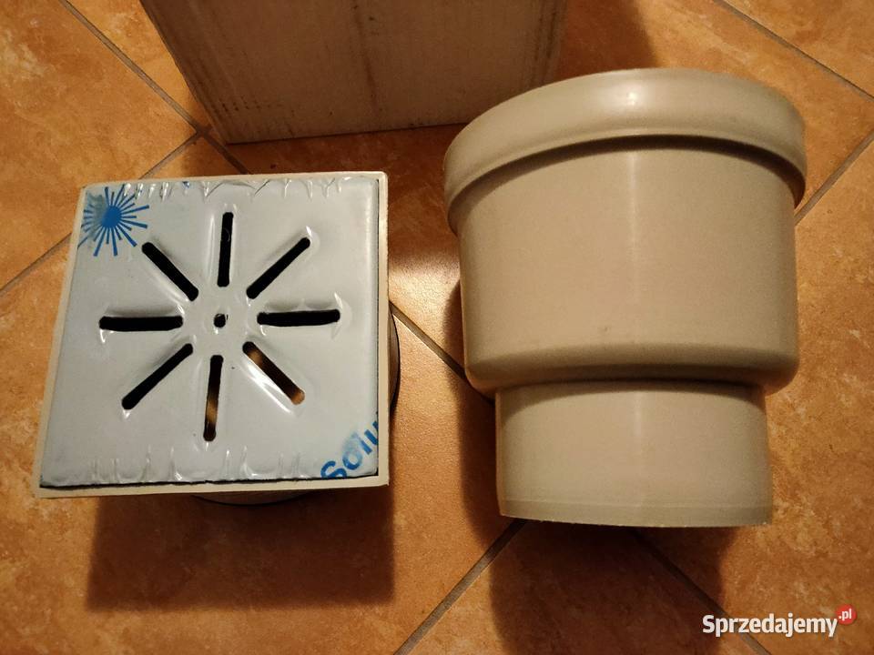 Wpust kanalizacyjny 150x150 fi 110 Capricorn Kościan