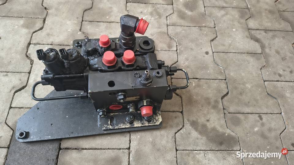 Rozdzielacz Hydrauliczny Parker VOLVO L 180g Układ hydrauliczny Staszów