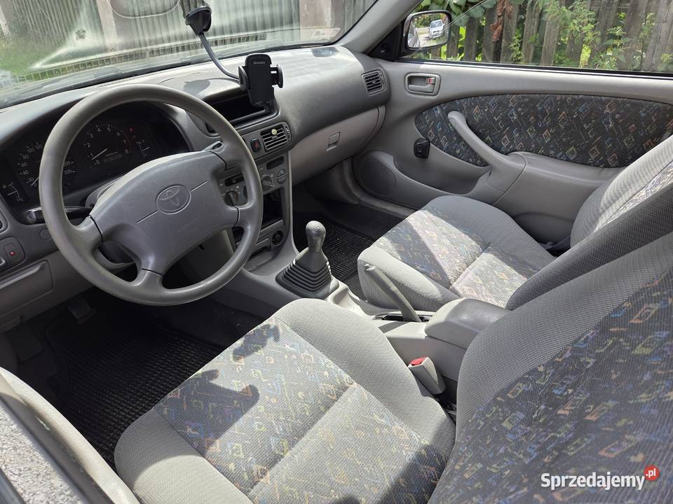 TOYOTA COROLLA 13 BENZ 1998 R dolnośląskie