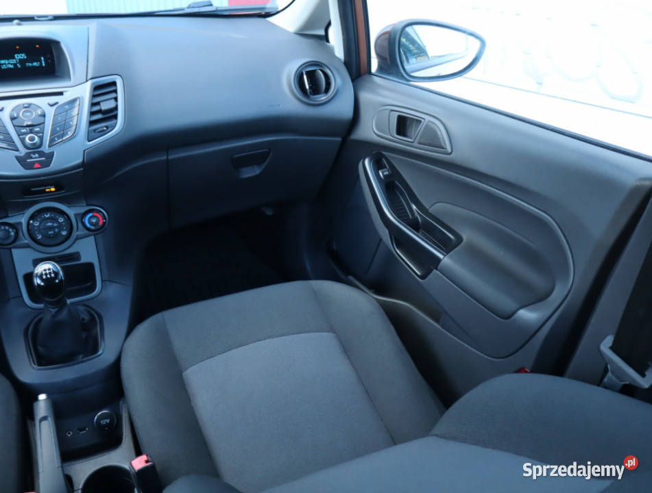 Ford Fiesta 125 Rok produkcji 2015 Łódź
