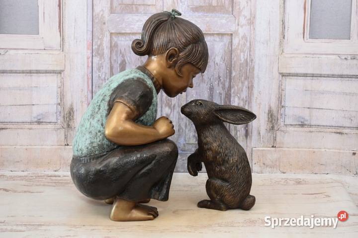 Mała Dziewczynka z Królikiem Zającem Ogrodowa małopolskie sprzedam