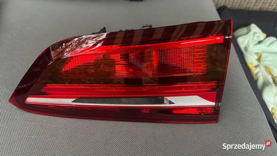 BMW X1 f48 LAMPA TYLNA LEWA W KLAPE 7350695 Lampy tylne Gorzów Wielkopolski