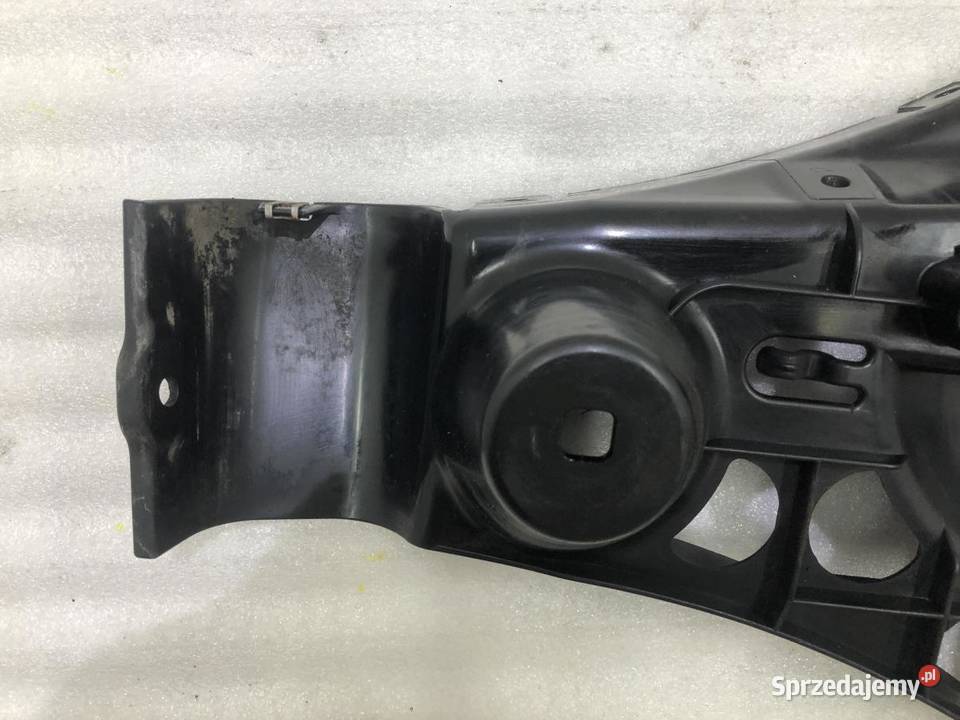 ŚLIZG ZDERZAKA PRAWY TYŁ 7033716 BMW E60