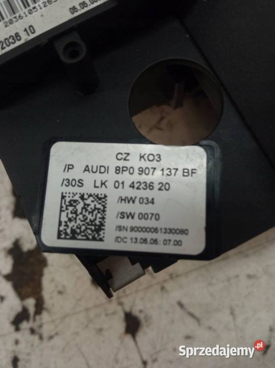 PRZEŁĄCZNIK ZESPOLONY 8P0907137BF 1K0959653D Rok produkcji 2005