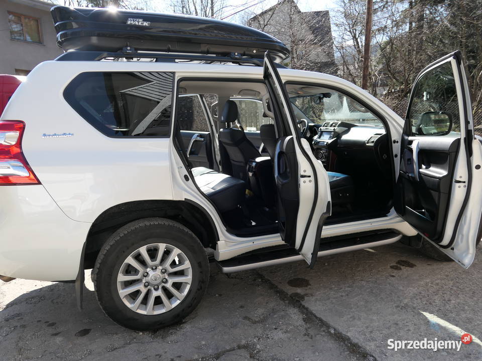 Toyota Salon Polska Najbogatsza wersjapierrej relingi dachowe Land Cruiser małopolskie Zakopane