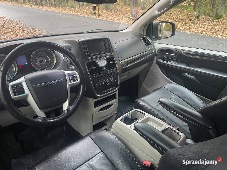Chrysler Town Country Chrysler Town Country 2016 gniazdo AUX mazowieckie Warszawa sprzedam
