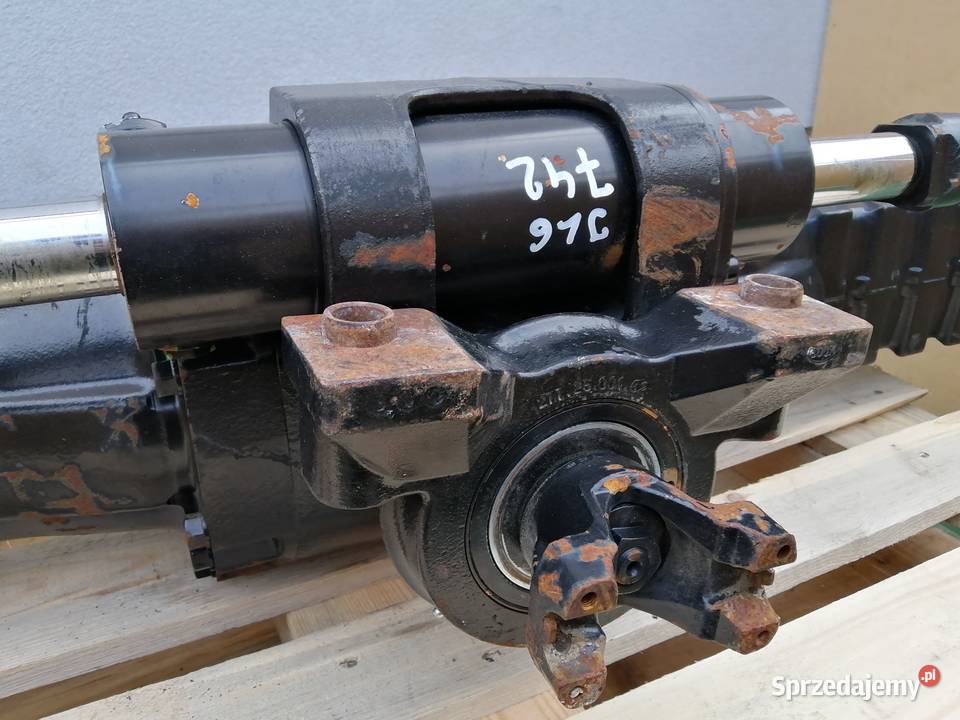 Atak kompletny tył JLG 742 Spicer Wilkowo sprzedam