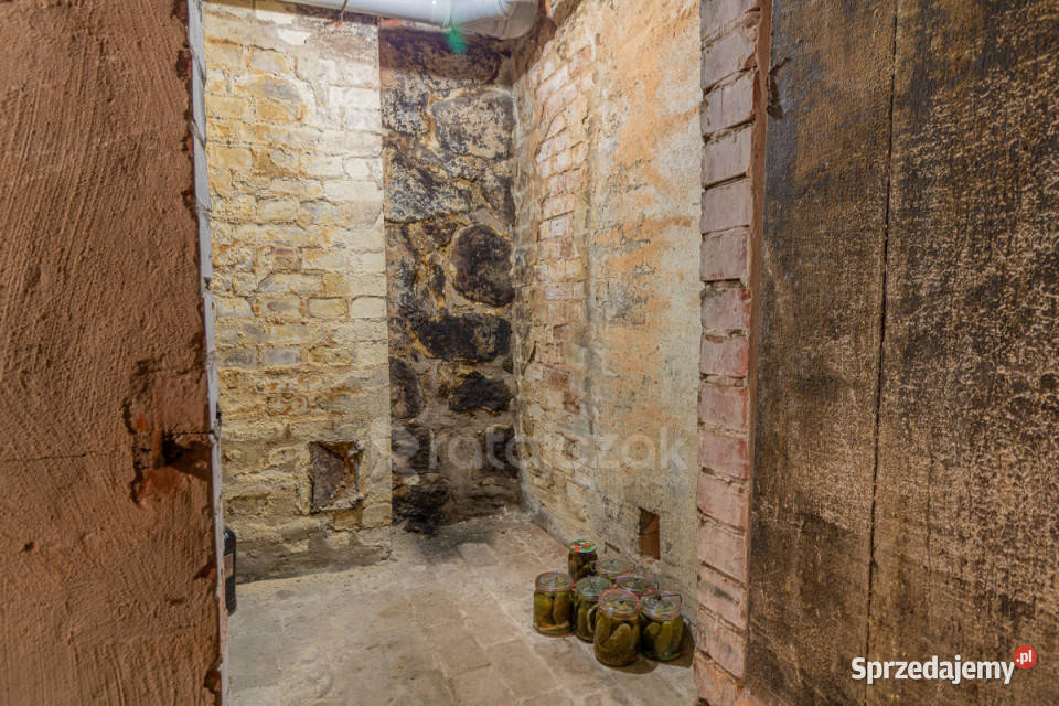 Dom wolnostojący 300 metrów Kłodawa cegła