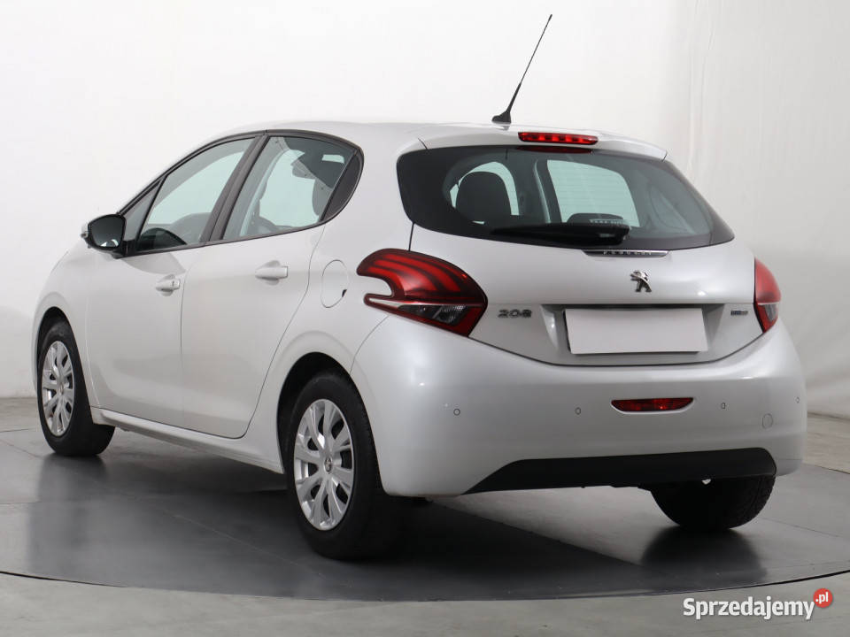 Peugeot 208 12 PureTech wielofunkcyjna kierownica 208
